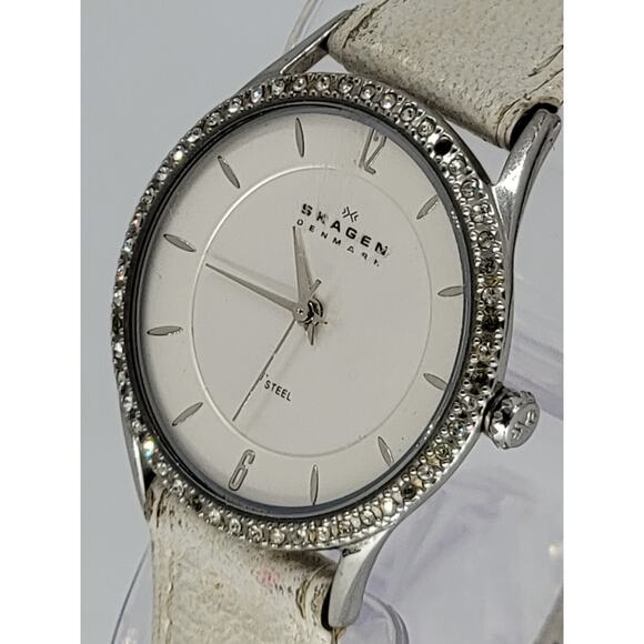 Skagen Katja 347SSLW Women Stainless Steel Analog Dial Quartz Wrist Watch